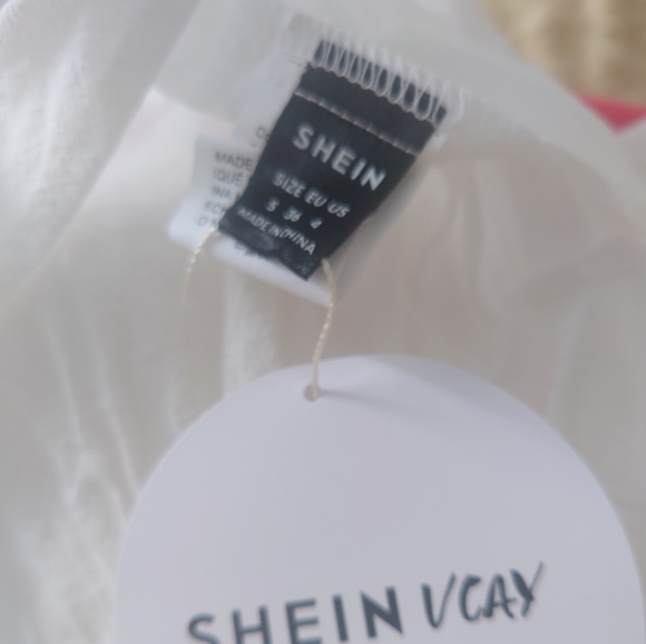 ⚡2/$20⚡🆕VCAY Geo Print Tie Neck Ruffle Hem Smock Dress - Picture 7 of 9